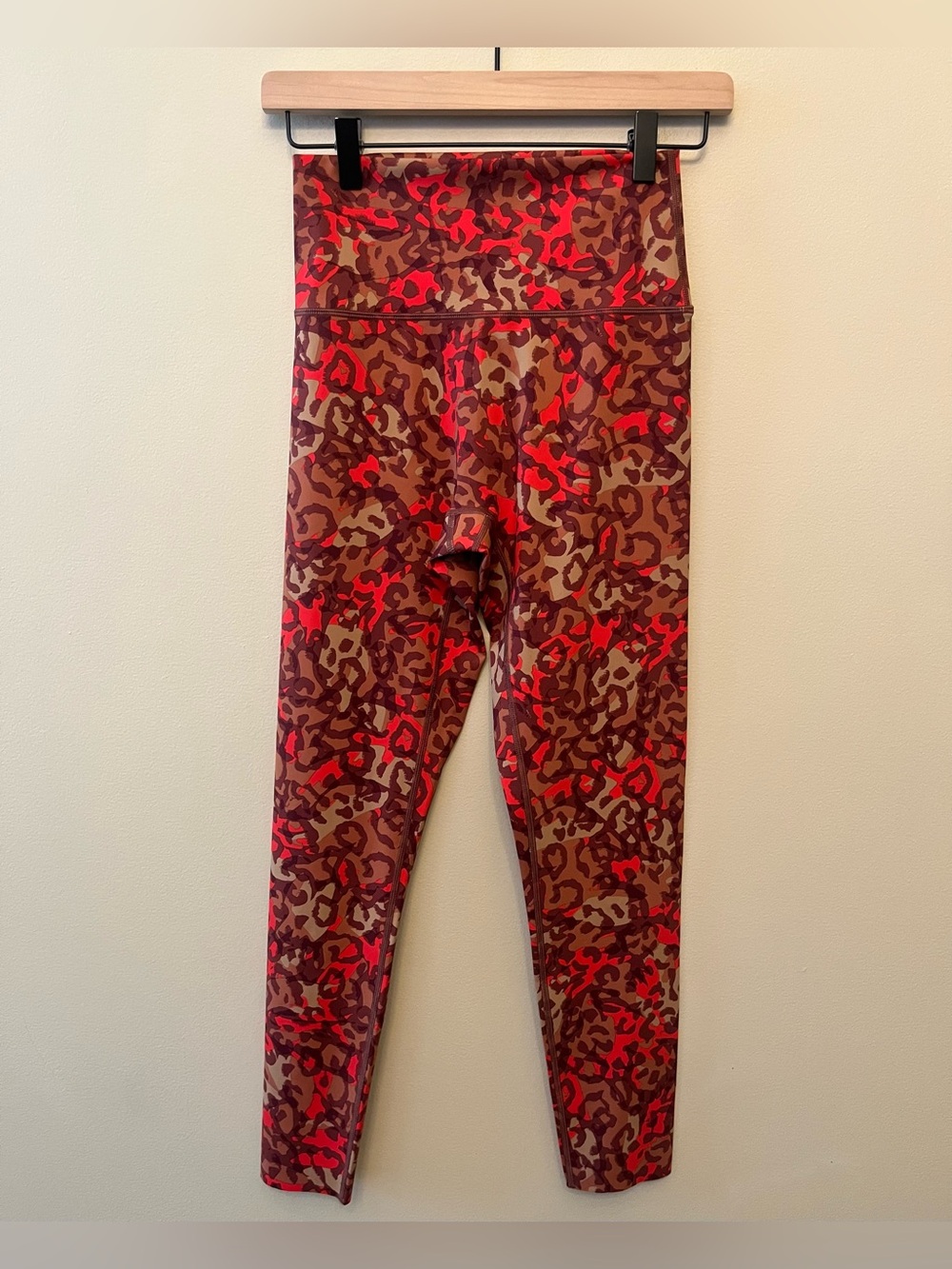 Offline by Aerie Goals 7/8 Hi-Rise Leggings Women's Size Medium Leopard Print